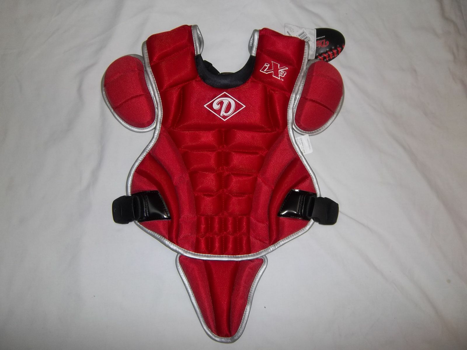 DIAMOND DCP-iX3 V3 BASEBALL YOUTH CHEST PROTECTOR - RED