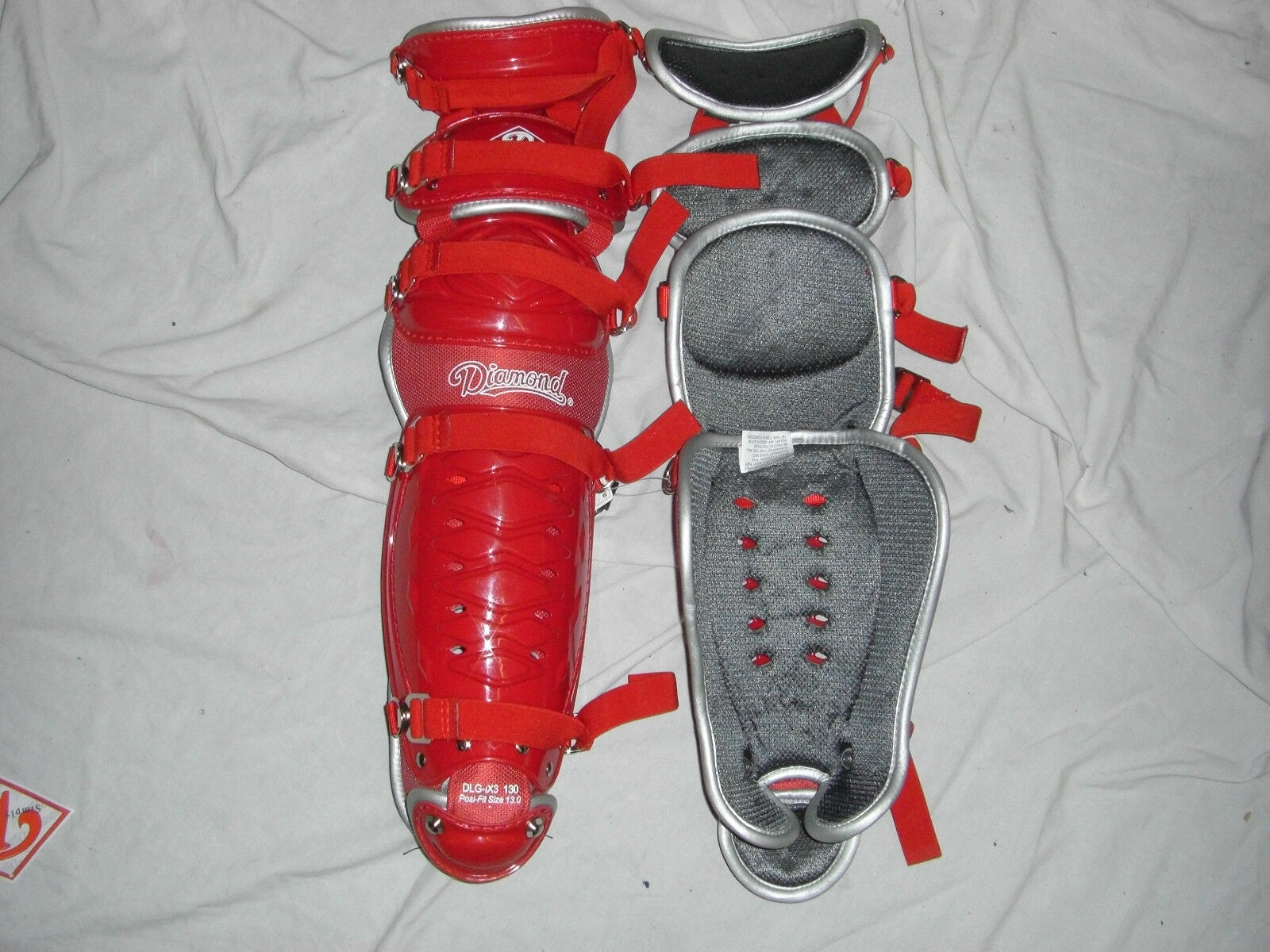 DIAMOND DLG-iX3 130 BASEBALL/SOFTBALL  CATCHERS LEG GUARD - SCARLET
