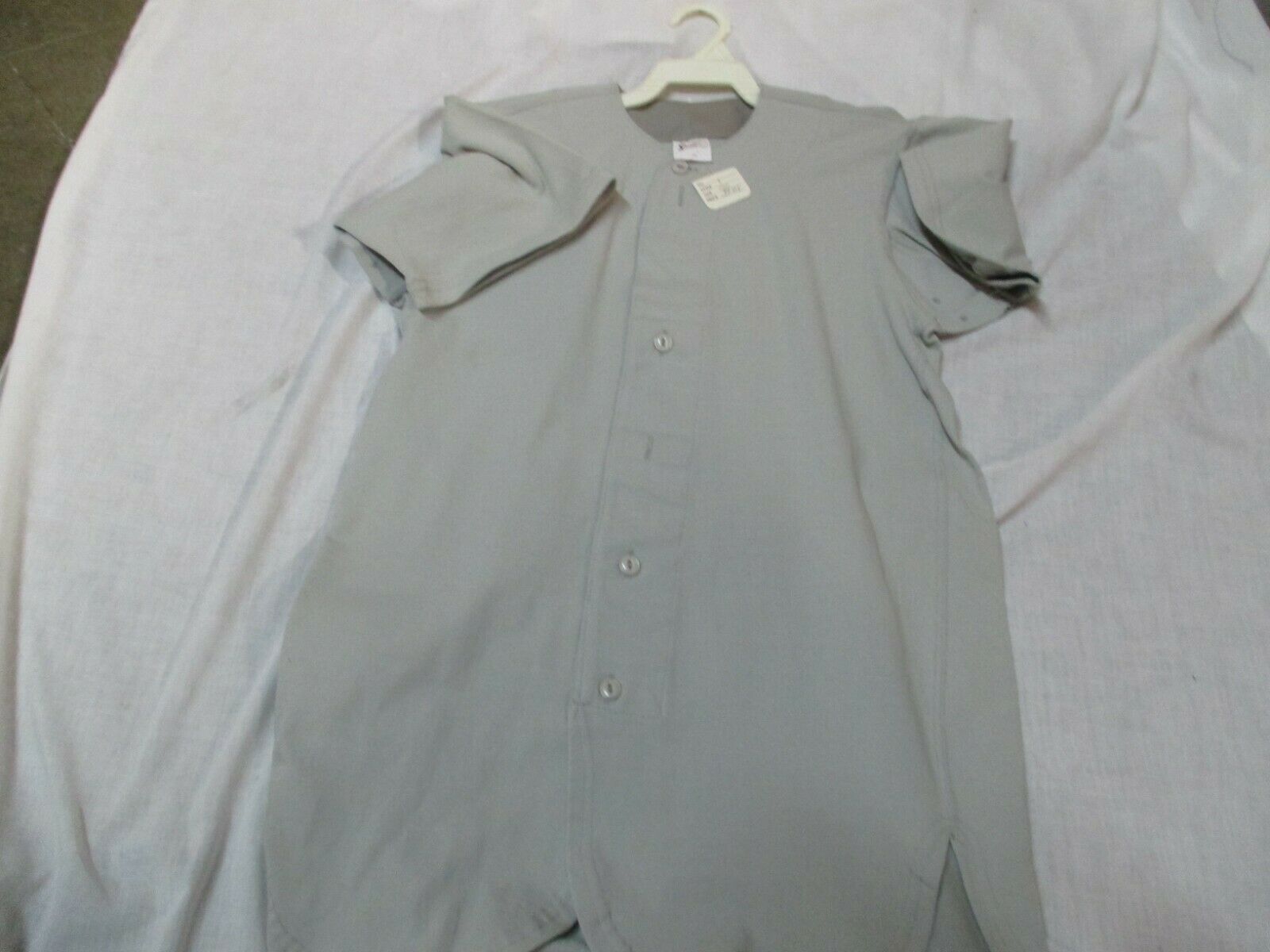 SOUTHLAND  GREY  FULL BUTTON 50%NYLON/50%COTTON   BASEBALL/SOFTBALL JERSEYS