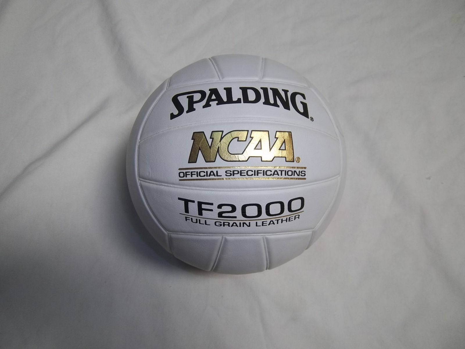 SPALDING TF-2000 WHITE LEATHER NCAA VOLLEYBALL