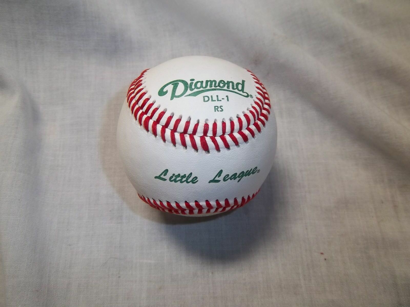 DIAMOND DLL-1 LITTLE LEAGUE BASEBALLS