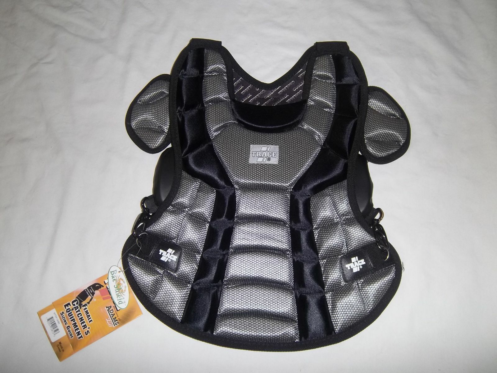TRACE WTCP-13 GIRL'S  13'' BLACK  SOFTBALL CATCHERS CHEST PROTECTOR