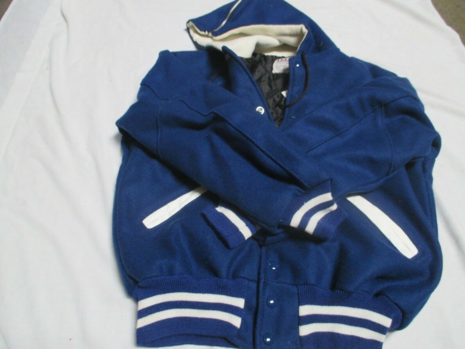 DELONG ADULT CHEERLEADER JACKET ROYAL QUILT LINED WITH WHITE INSIDE ZIP  HOOD