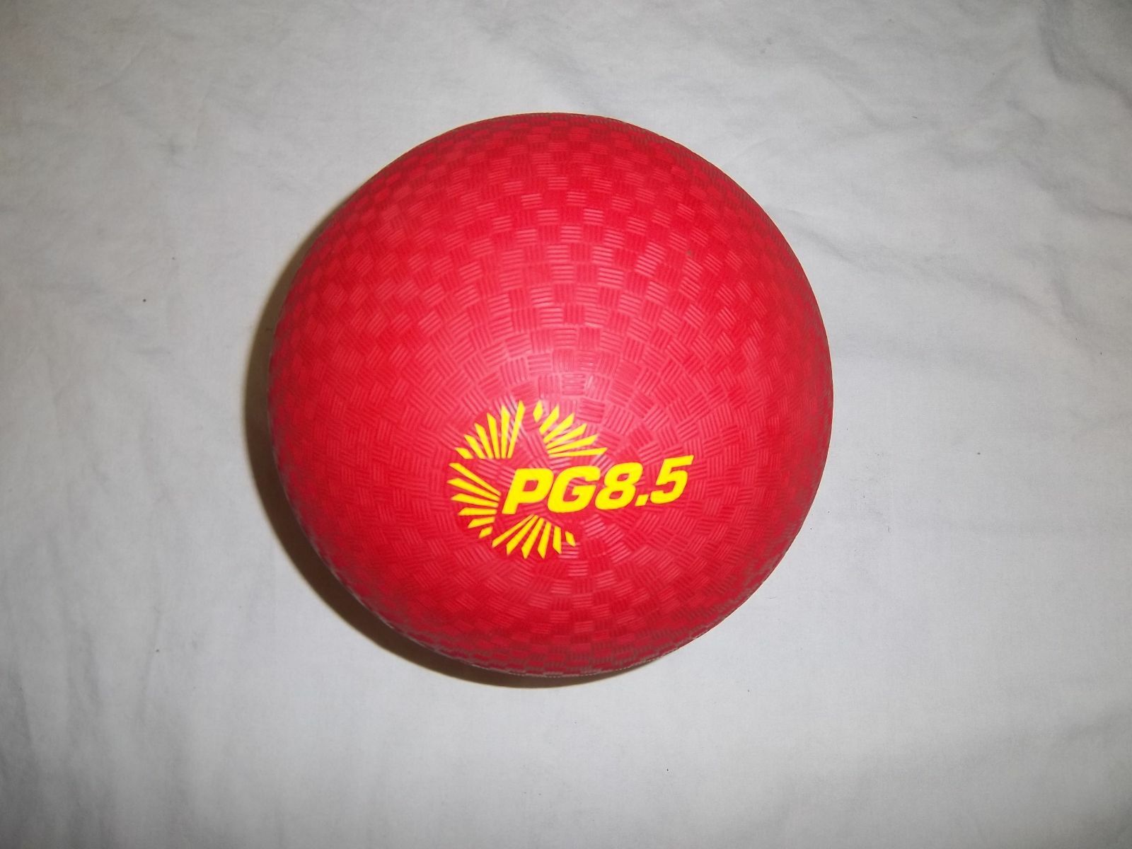 CHAMPION SPORTS PG8.5 RED PLAYGROUND BALL