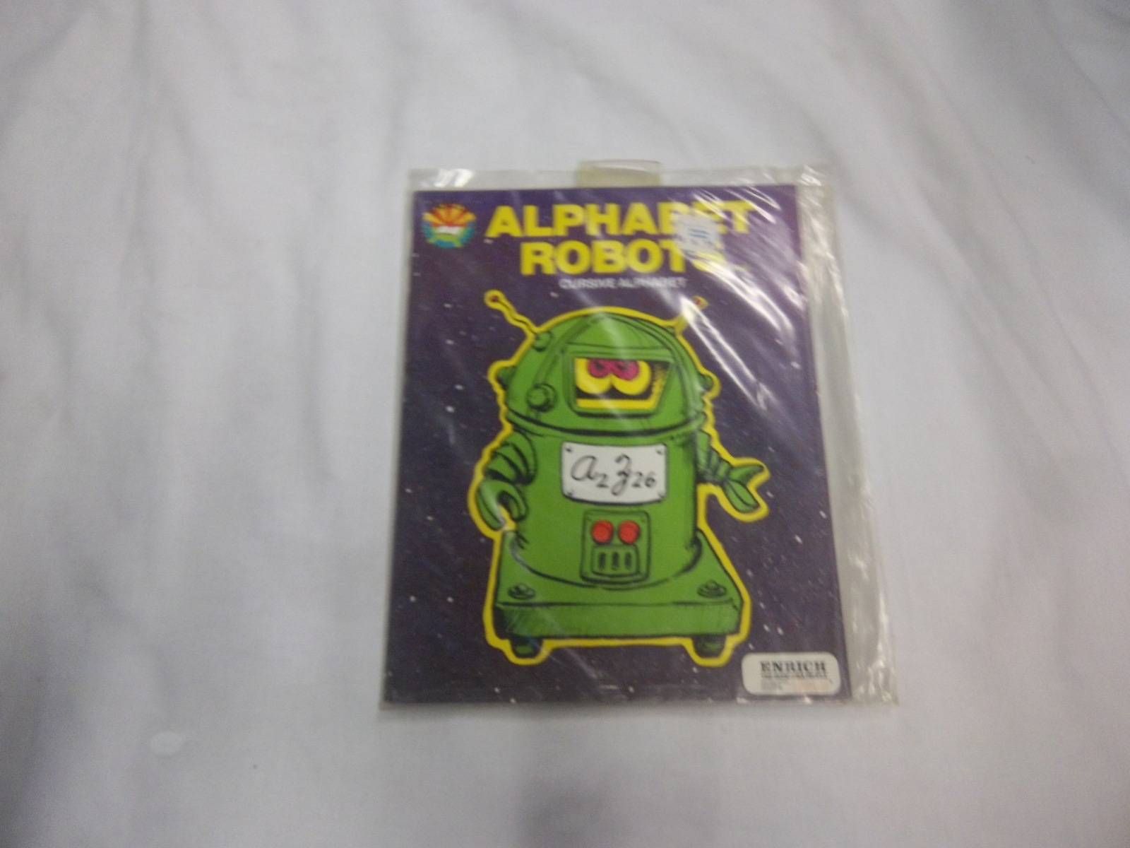 ENRICH ALPHABET ROBOTS MANUSCRIPT ALPHABET CARDS