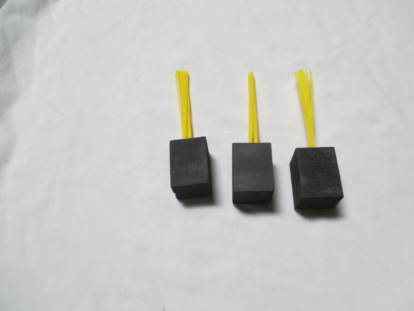 ATHLETIC SPECIALTIES WHISKER STYLE BASE PLUG (YELLOW WHISKERS (SET OF 3)