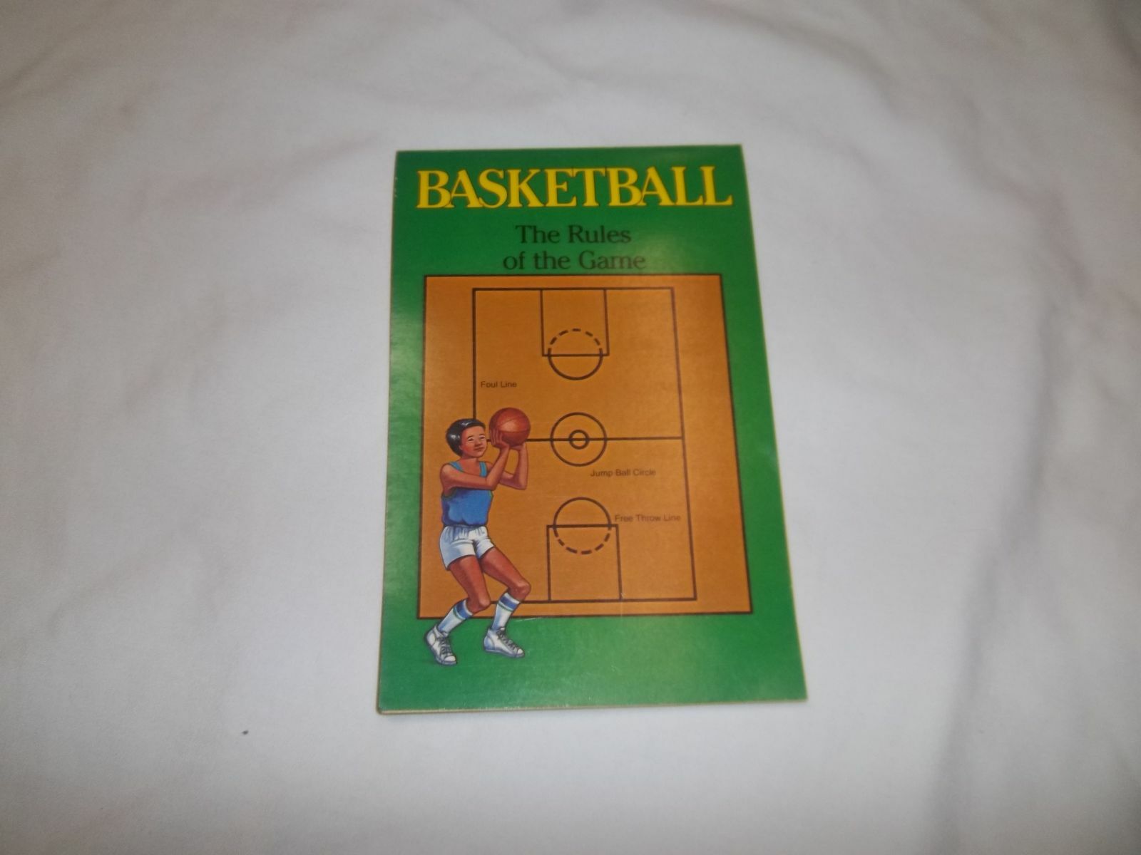 BASKETBALL-THE RULES OF THE GAME(PAPERBACK)