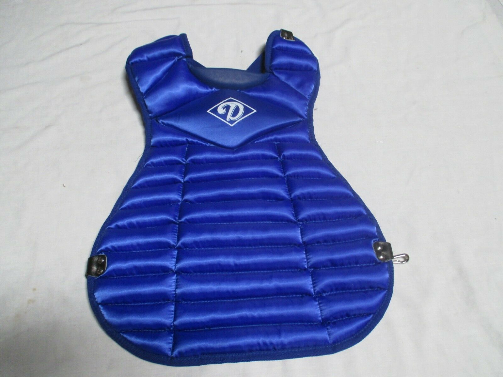 DIAMOND DCP-34    BASEBALL CATCHERS CHEST PROTECTOR (VARIOUS COLORS)